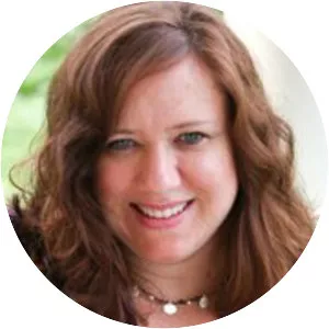 Lorilee Craker photograph