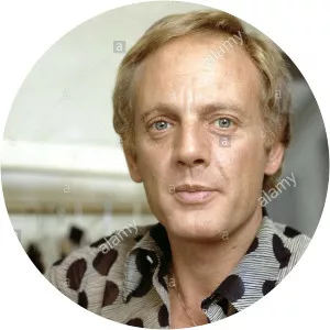 Loris Azzaro - French-Italian stylist