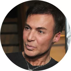 Loris Sallahian - Actor