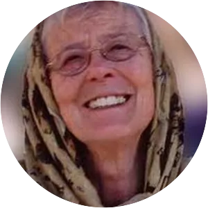 Lorna Oakes - Author