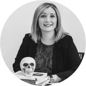 Lorna Piatti-Farnell