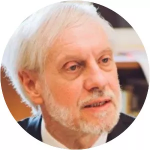 Lorne Campbell - Art historian