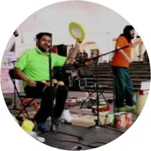 Los Botes Cantan - Musical artist