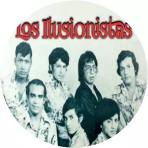 Los Ilusionistas - Musical group