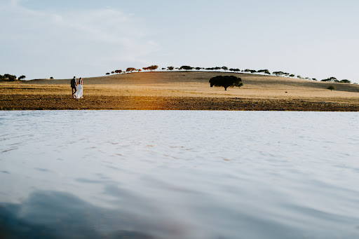 Louder Than Fire - Wedding Photographer - Wedding photographer in Porto, Portugal