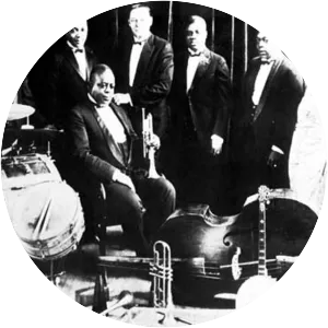 Louis Armstrong and His Hot Seven - Musical group
