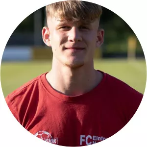 Louis Malina - Football player