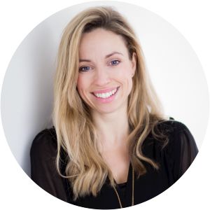 Louisa Harvey photograph