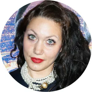 Louise Chabat - Actress