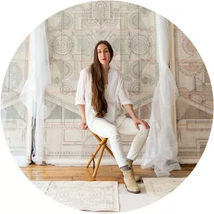 Louise Despont - Drawer