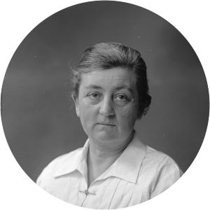 Louise Petrén-Overton