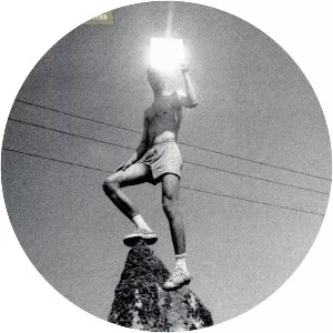 Love What Survives - Studio album by Mount Kimbie