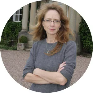 Loveday Ingram - Theater director ‧ Ian Bartholomew's wife