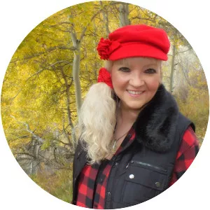 Luanne Hunt - Singer