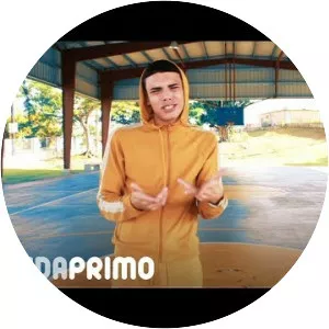 Luar La L - Musical artist