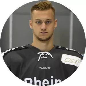 Lucas Dumont - Ice hockey player