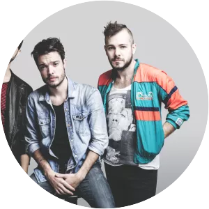 Lucas & The Woods - Musical group