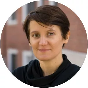 Lucia Allais photograph