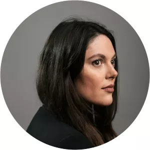 Lucia Evans - Irish-Zimbabwean singer