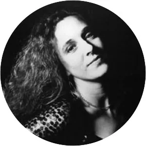 Lucia Newell - Musical artist