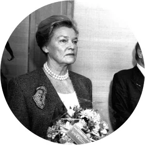 Lucille Cummins-Heineken - Freddy Heineken's wife