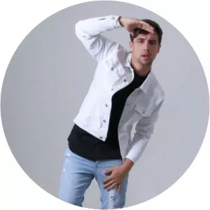 Luckas Moura - Singer