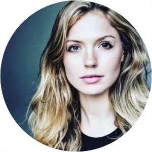 Lucy Aarden - Actress