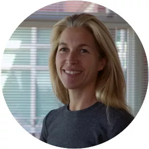 Lucy Bradshaw - American video game producer