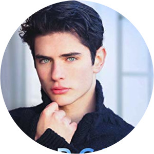 Lucy Lennox photograph