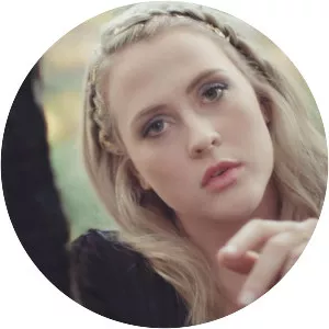 Lucy Neville photograph