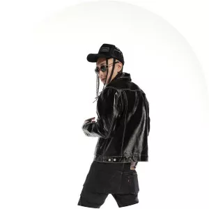 lui hua lunv loyal - Musical artist