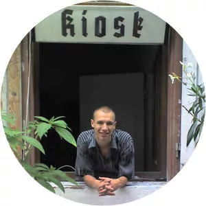 Luis Ake - Musical artist