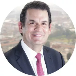 Luis Carlos Sarmiento Gutierrez photograph