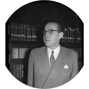 Luis Mackenna Shiell