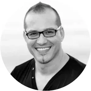 juanfra munoz luis pitti - Musical artist