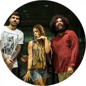 Luísa e os Alquimistas - Musical group