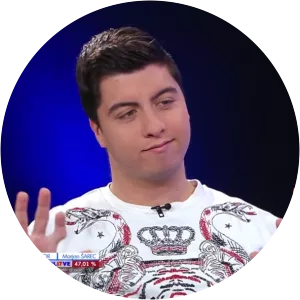 Luka Sešek - Singer