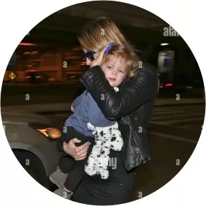 Luka Violet Toni Candy photograph