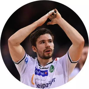 lukas binder - Handball player