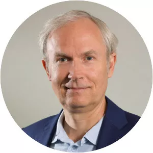 Luke Johnson - Ice hockey center