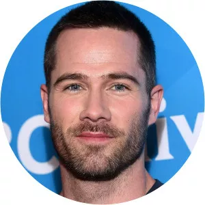 Luke Macfarlane