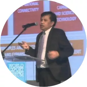 Lukita Dinarsyah Tuwo