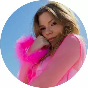 Lulu Simon - Singer ‧ Paul Simon's daughter