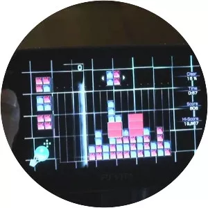 Lumines: Electronic Symphony - Musical game