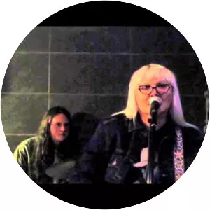 Luna and the Mountain Jets