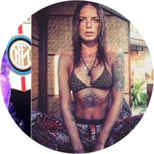 Luna Dakota Riot photograph