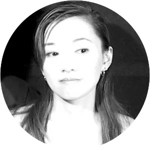 Luna Umegaki - Musical artist