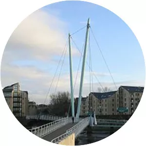 Lune Millennium Bridge