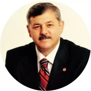 Lütfi Yalman - Politician