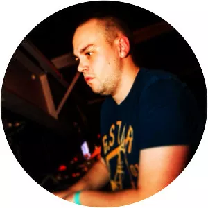 Luxxer - Musical artist